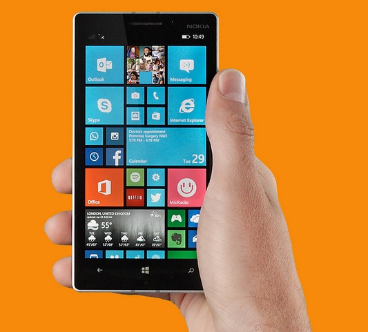 Reviewing the Nokia Lumia 830