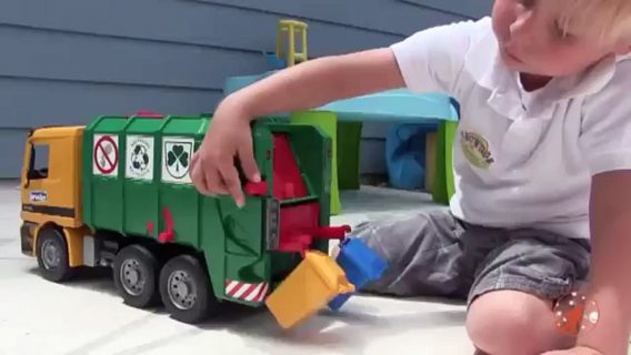 best garbage truck toy kid